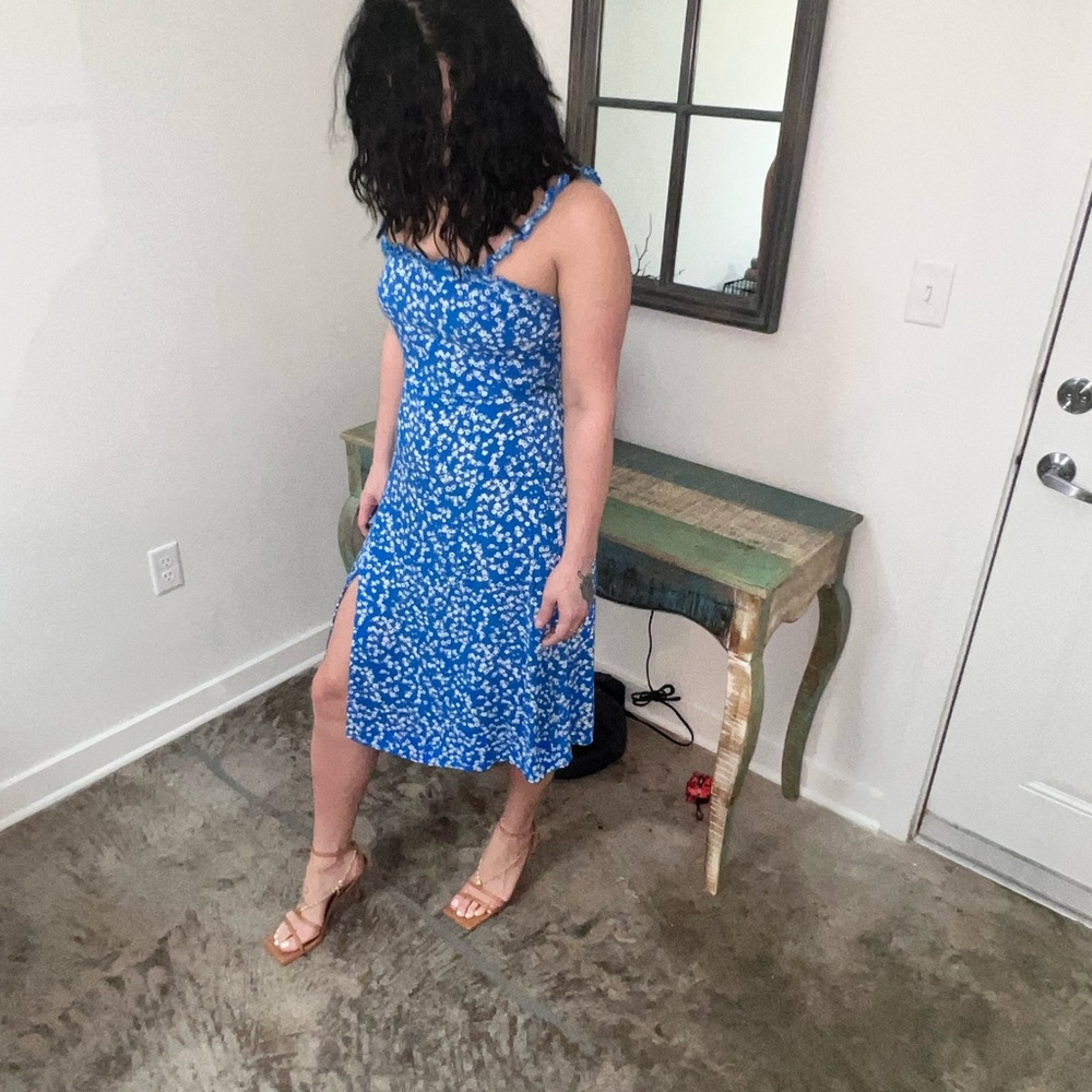 Beautiful midi 👗 - Picture 6 of 15